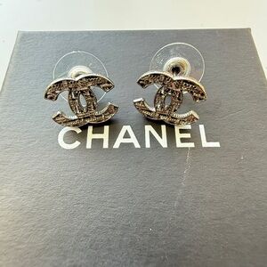 Chanel Classic CC Gold Logo Stud Earrings | Worn Twice | With Box